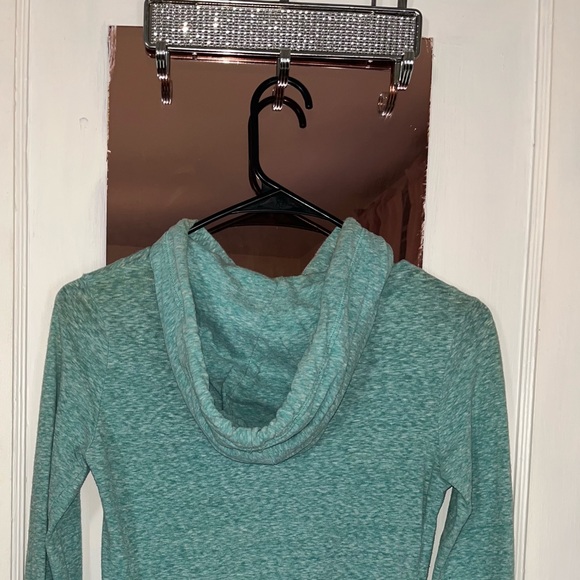 • BUNDLE | THREE AEROPOSTALE SWEATSHIRTS • - Picture 10 of 12
